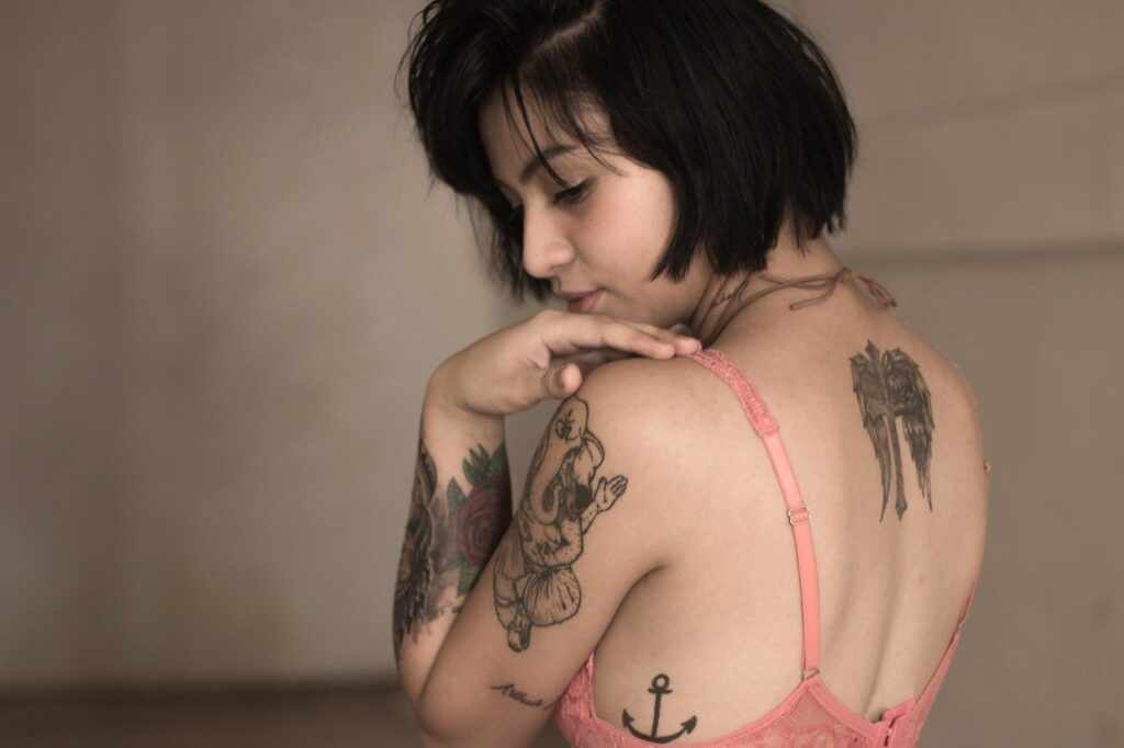 mujer Miah tatuada de la sexualidad de los últimos años